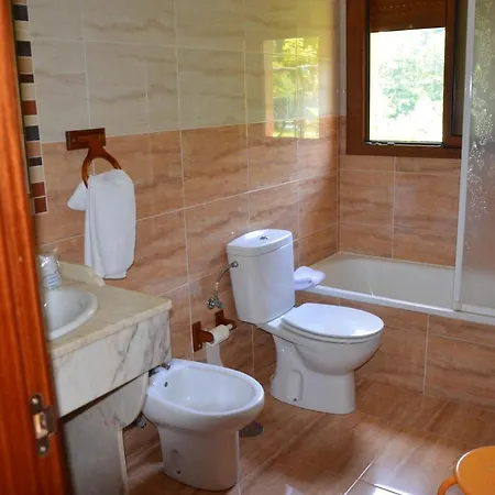 Отель Arenas De Cabrales- 2*