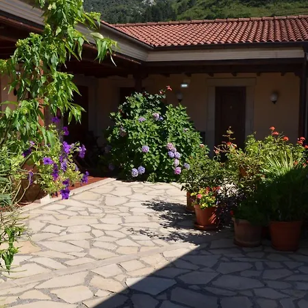 Arenas De Cabrales- Hotel