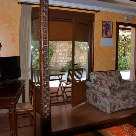 Arenas De Cabrales- 2*