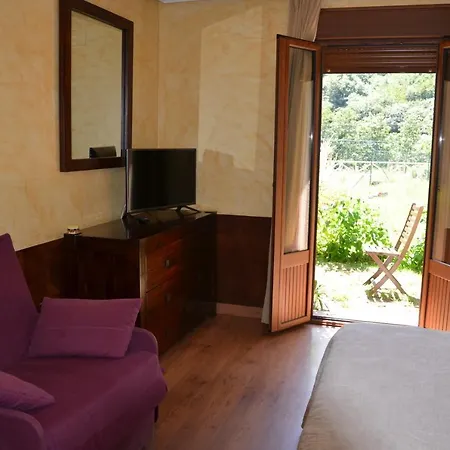 Arenas De Cabrales- Аренас-де-Кабралес