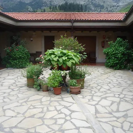 Arenas De Cabrales- 2* Аренас-де-Кабралес