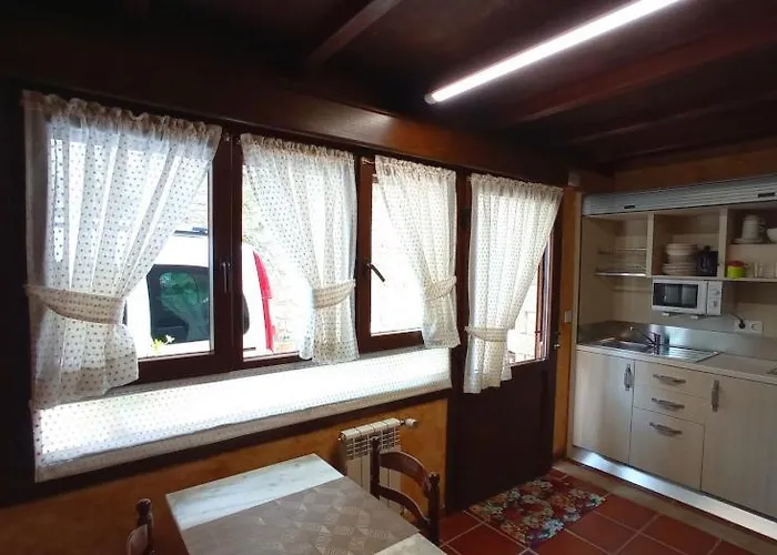 Arenas De Cabrales- 2*