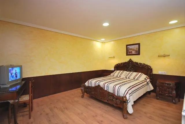 Arenas De Cabrales- Hotel